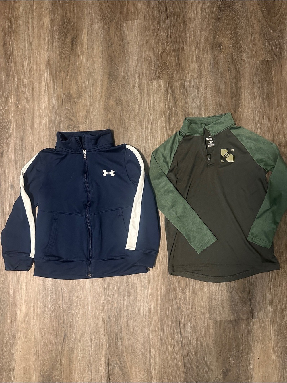 Under Armour Zip Jacket and Tee size XS Boys